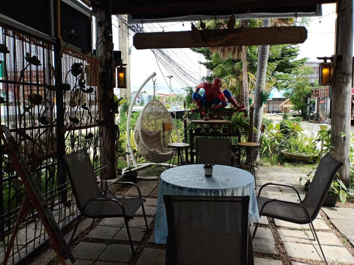 Sphat เอสพลัส Boutique Hotel チエンマイ エクステリア 写真